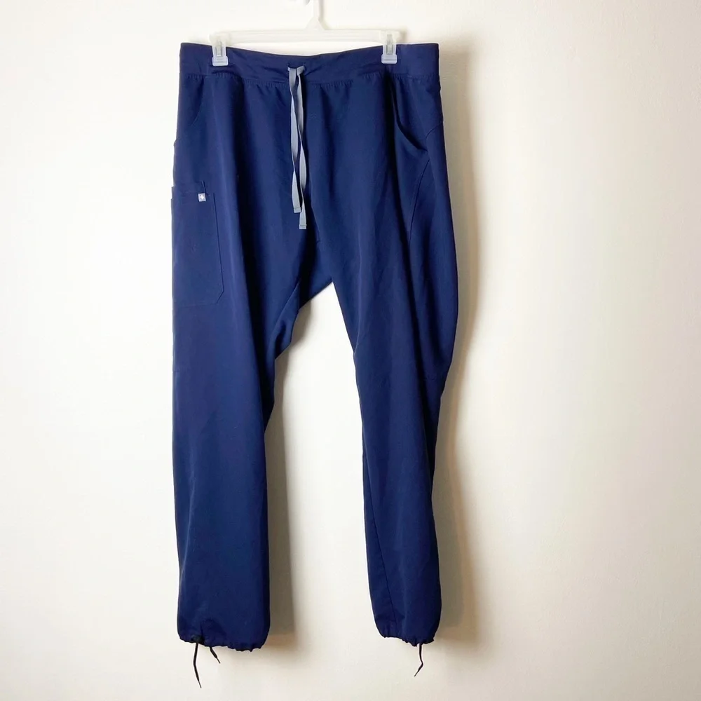 FIGS • Men’s Navy Blue Cargo Scrub Pants Adjustable Tie Hems Size XXL/T